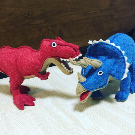 みなさんが作ったぬいぐるみ　巨大化した動物たち