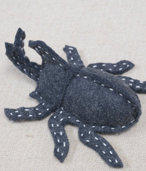 カブトムシ８（ギアスゾウカブト）