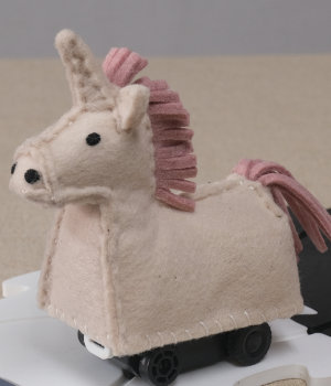 フェルトのウマ６