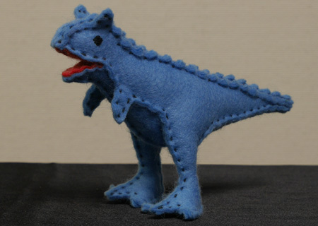 フェルトの恐竜カルノタウルスMの作り方01