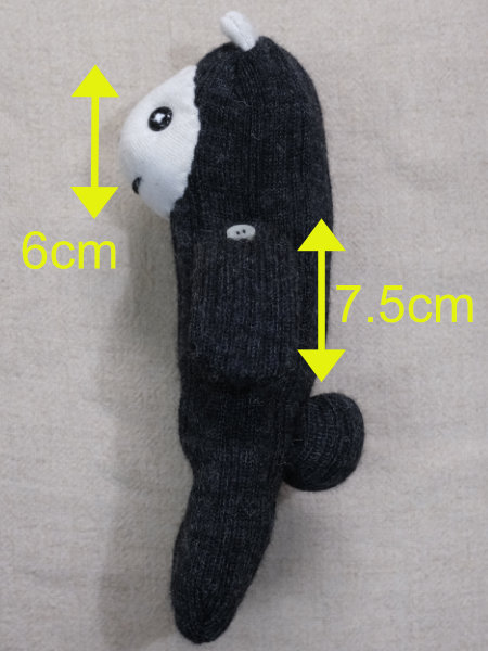 【靴下とレッグウォーマーのアルパカぬいぐるみ】02
