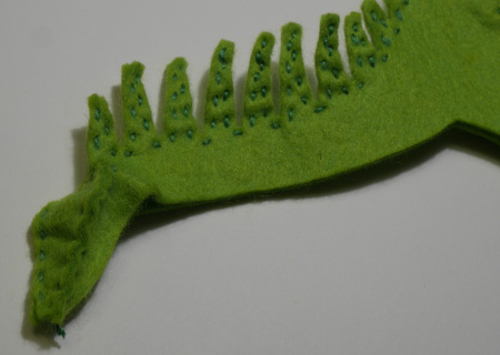 恐竜ぬいぐるみ　アマルガサウルス 07