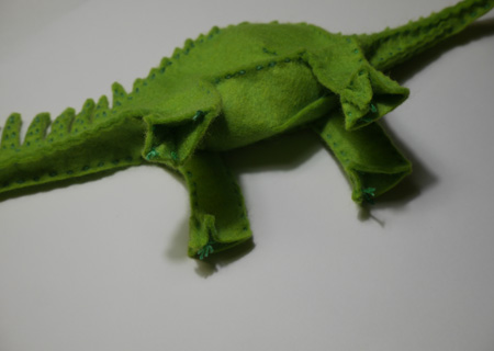 恐竜ぬいぐるみ　アマルガサウルス 11