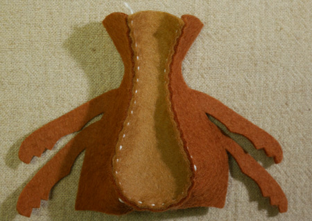 フェルトのカブトムシ３の作り方09