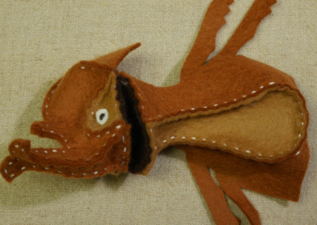 フェルトのカブトムシ３の作り方10