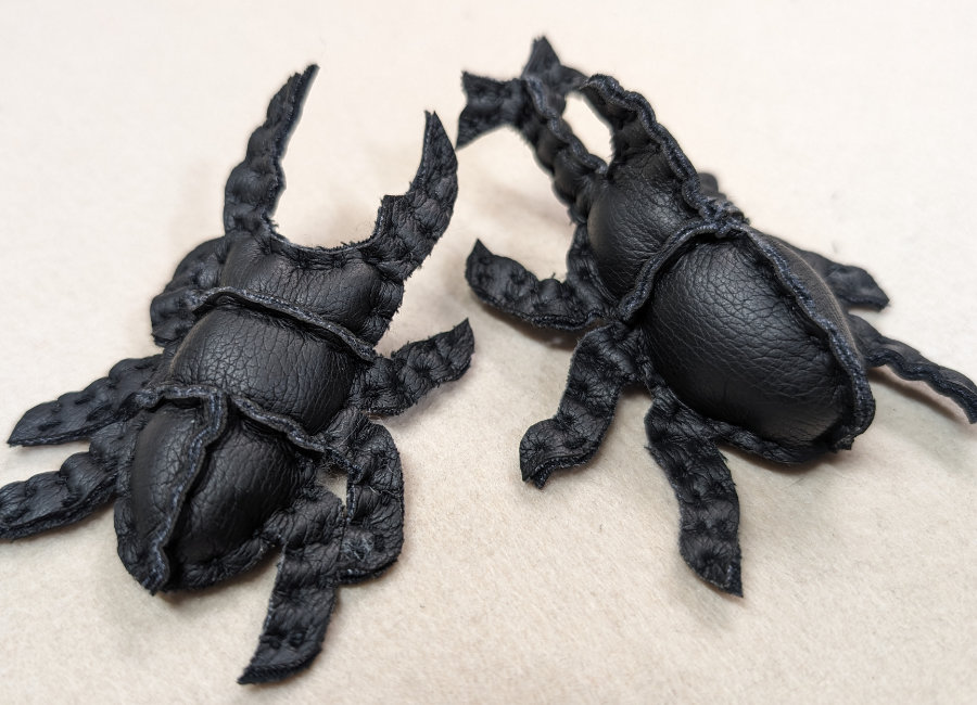 合皮のカブトムシ