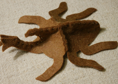 フェルトのカブトムシ４の作り方06