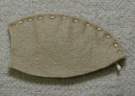 フェルトのカブトムシ７（ヘラクレスオオカブト）の作り方04