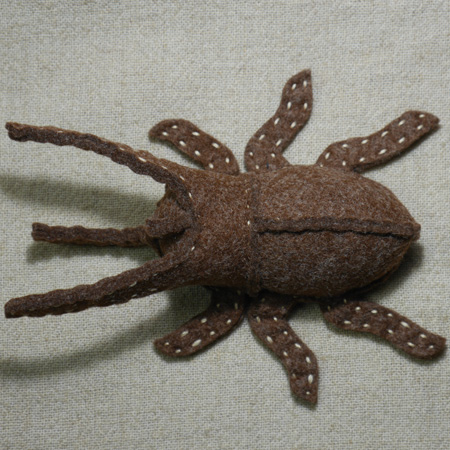 フェルトのカブトムシ６（アトラスオオカブト）