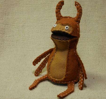 フェルトのクワガタ２の作り方01