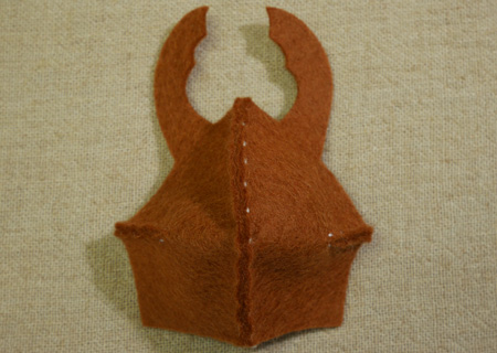フェルトのクワガタ２の作り方05