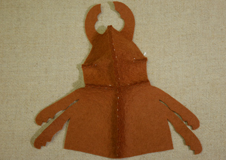 フェルトのクワガタ２の作り方07