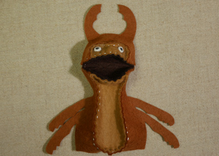 フェルトのクワガタ２の作り方11
