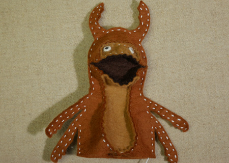 フェルトのクワガタ２の作り方12