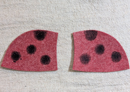 フェルトのテントウ虫２の作り方04