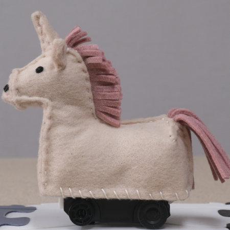 ぬいぐるみ 作り方 【フェルトのユニコーン２】02