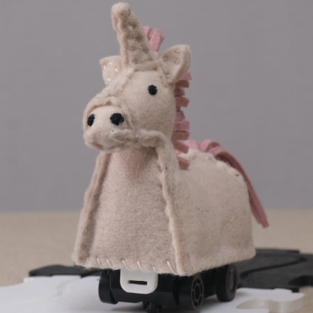 ぬいぐるみ 作り方 【フェルトのユニコーン２】03