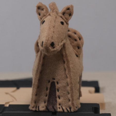 ぬいぐるみ 作り方 【フェルトのハニワ馬（ウマ８）】03