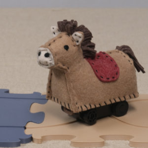 フェルトのウマ６